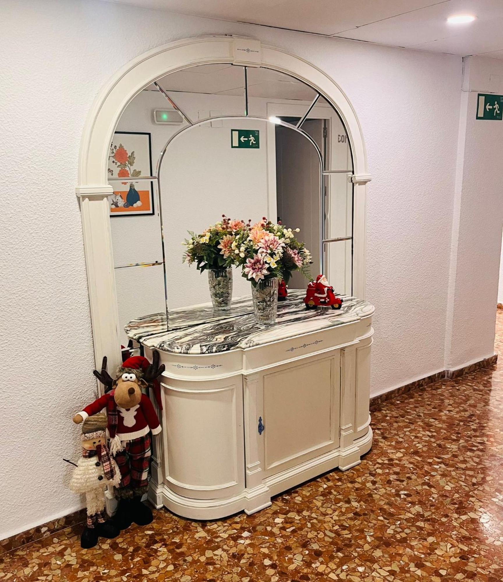 Pension Ana Belen Granada Exterior foto